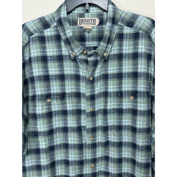 Duluth Trading Co. Men's 2XL Short Sleeve Relaxed Fit Plaid Hemp Blend Shirt - Picture 2 of 10